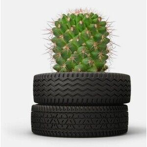 NEW FRED AND FRENDS Yard goods Ceramic Planter car truck tires americana gift